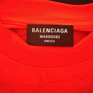 NEW NEVER WORN Balenciaga Unisex Crewneck T-Shirt - Vibrant Orange-Red